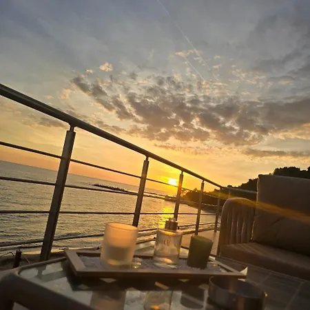 Costa Del Sol Hotel 4*