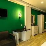 Costa Del Sol Отель Дуррес